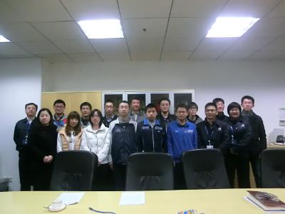 庄信万丰照片\庄信万丰（上海）化工有限公司领导和企业代表与获奖学生合影